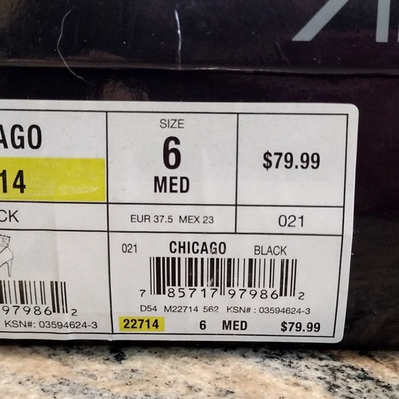 Kardashian Black Suede Faux Fur Heel Booties New in Box 6 - Picture 3 of 3